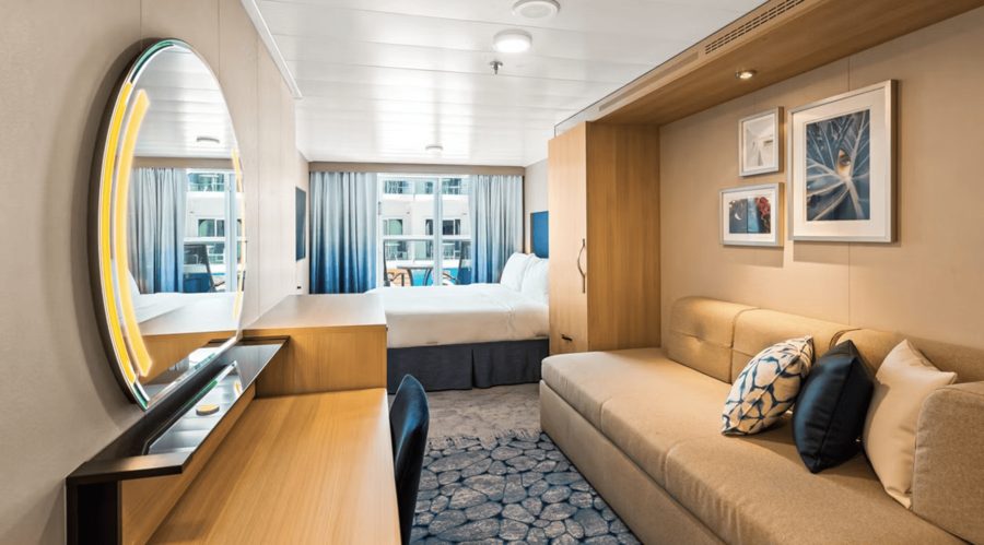 Каюта с балконом на Boardwalk на Wonder of the Seas